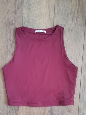 ReoRia Wine Red Cropped Tank Top